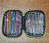 Set Uncinetti Cotone/Lana dal Numero 0,5 al 6,5 in Metallo, Tre Sfere, 22 Misure